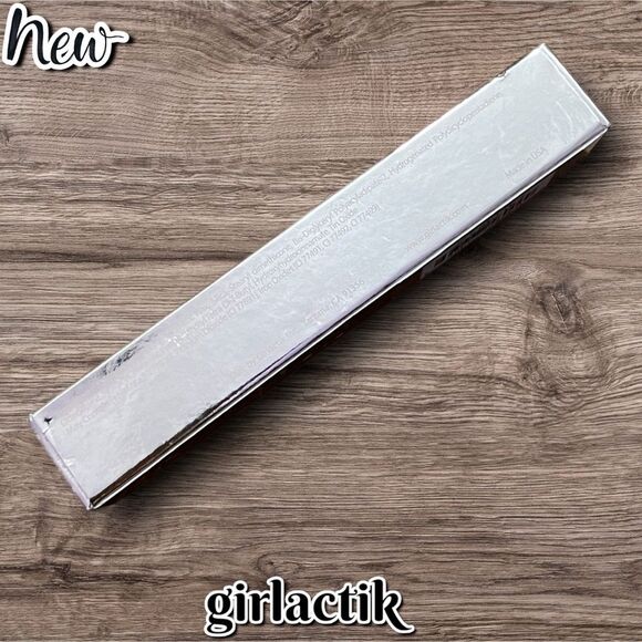 New NIB girlactik GLOW ON-THE-GO JetSetter multi-use stick Color: JetSetter - Picture 5 of 8